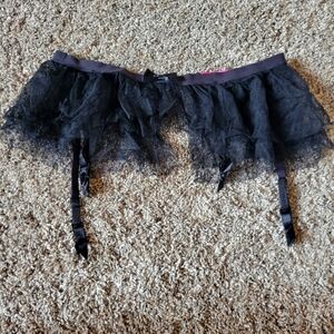 Betsey Johnson Sheer Black Polkadot Adjustable Garter Skirt Size Small